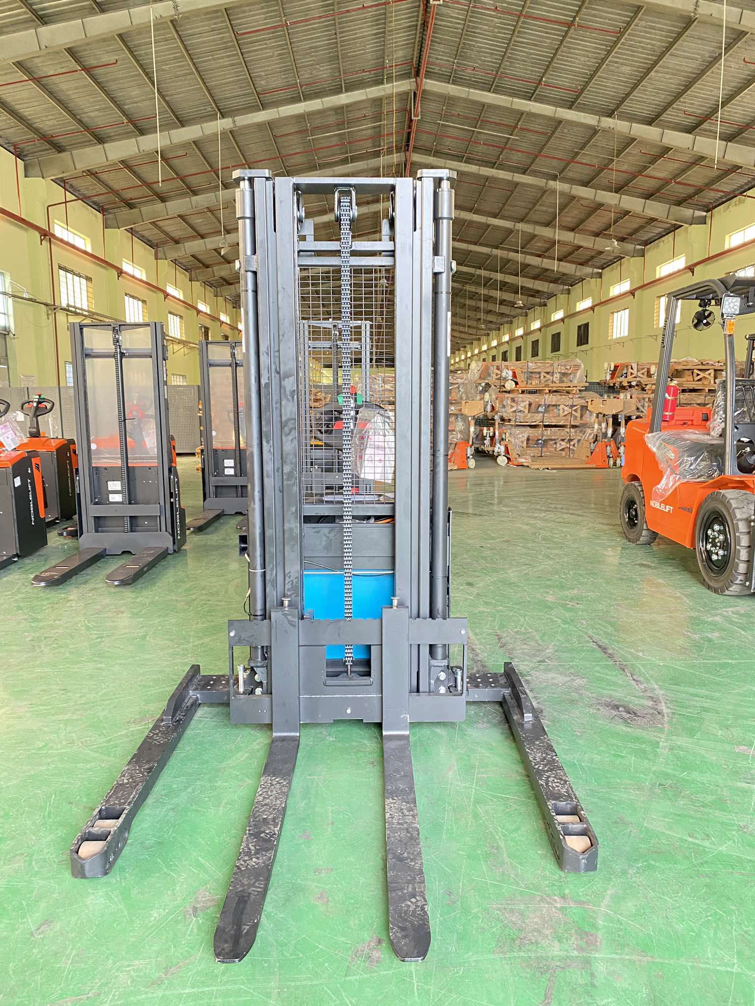 Pallet Stacker - PS16TSL - Selected Image