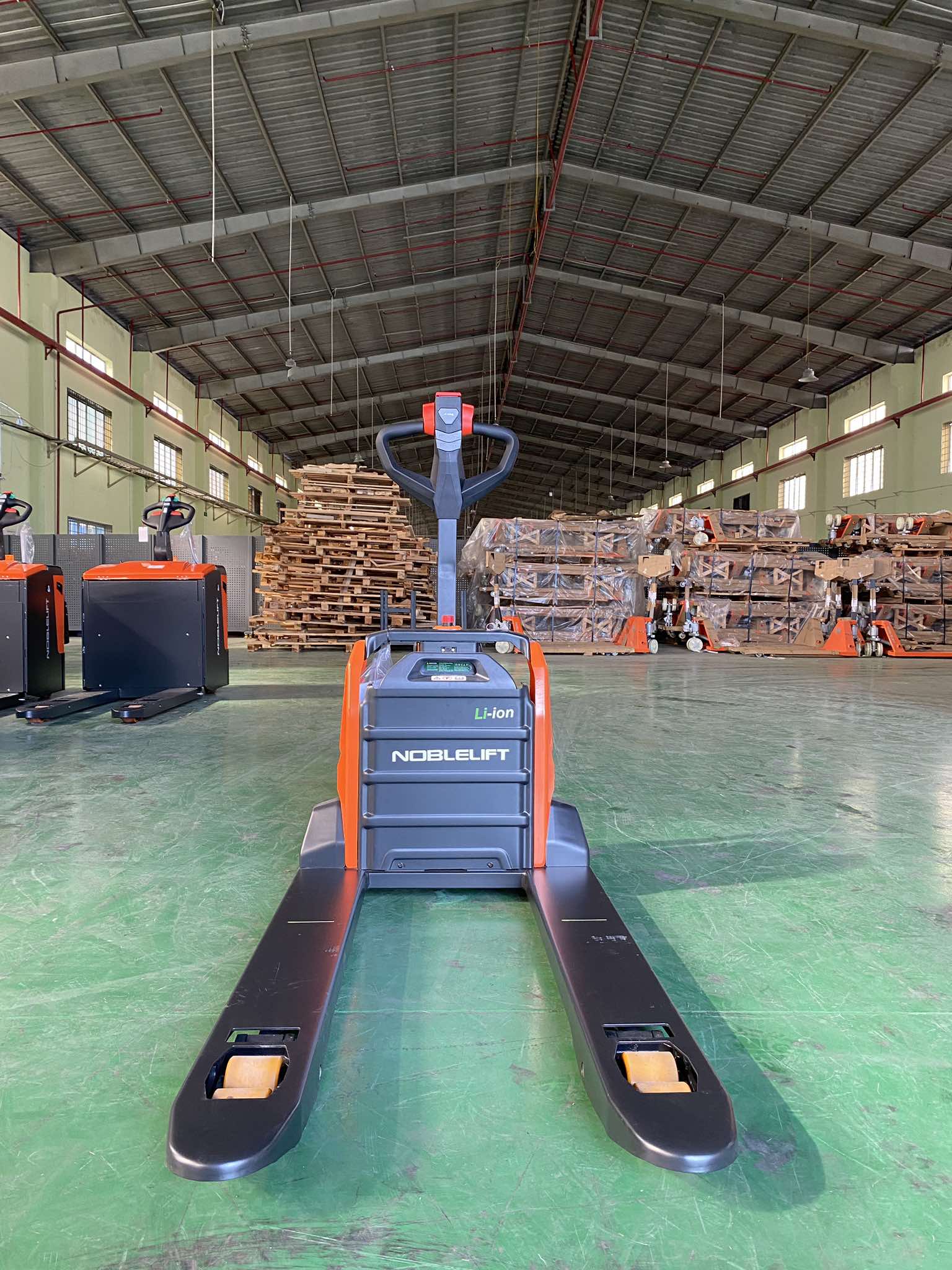 Pallet Mover - PTE15N Pro - Selected Image